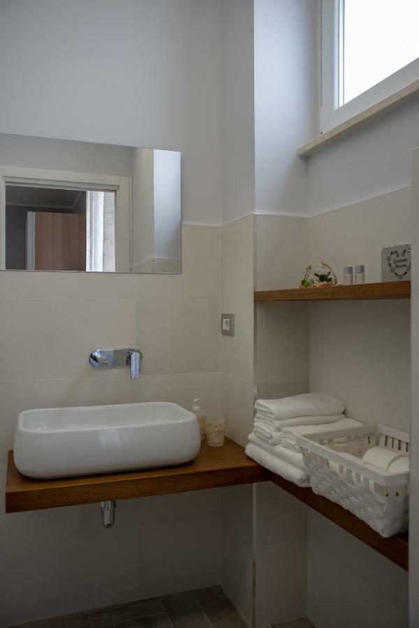 B&B De' Tirreni กาวา เด ตีร์เรนี ภายนอก รูปภาพ