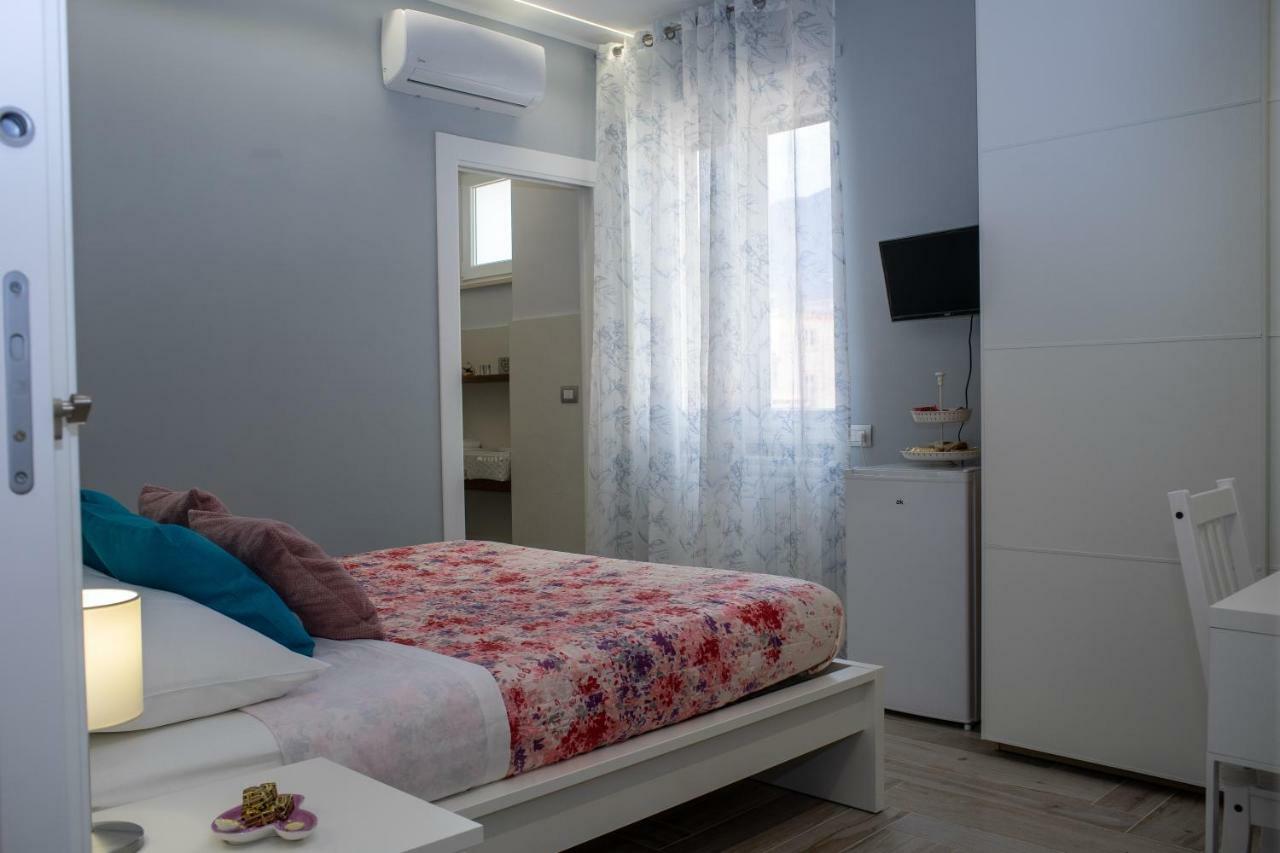 B&B De' Tirreni กาวา เด ตีร์เรนี ภายนอก รูปภาพ